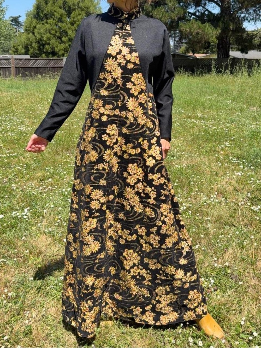 Vintage 1960s floral velvet hostess dress